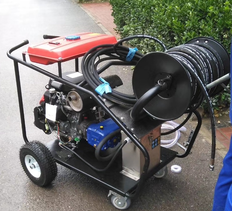 汽油高壓管道疏通機(jī) 汽油高壓管道疏通機(jī)